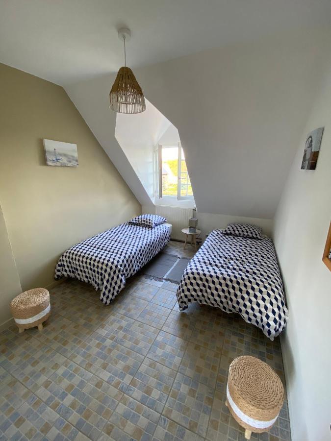 La Pichonniere Panzió Isigny-le-Buat Kültér fotó
